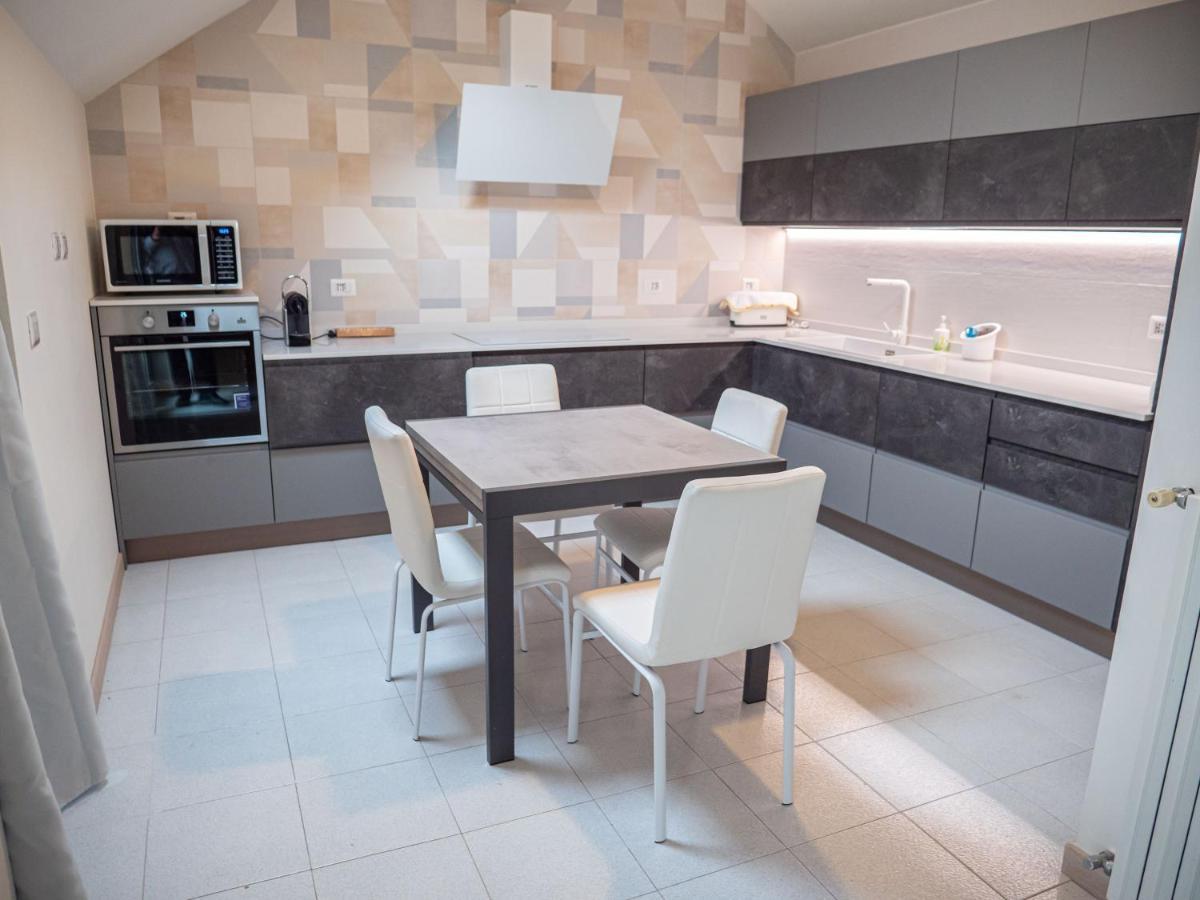 Comfy Penthouse Apartment มิลาน ภายนอก รูปภาพ